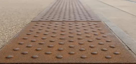 Blindeledeplate i støpejern – Corten-finish